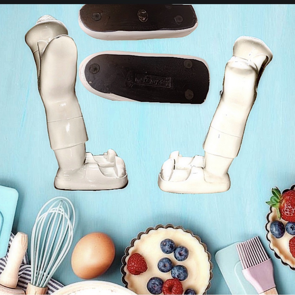 Make My Day Chef Claude      Cookbook Stand - Picture 3 of 5